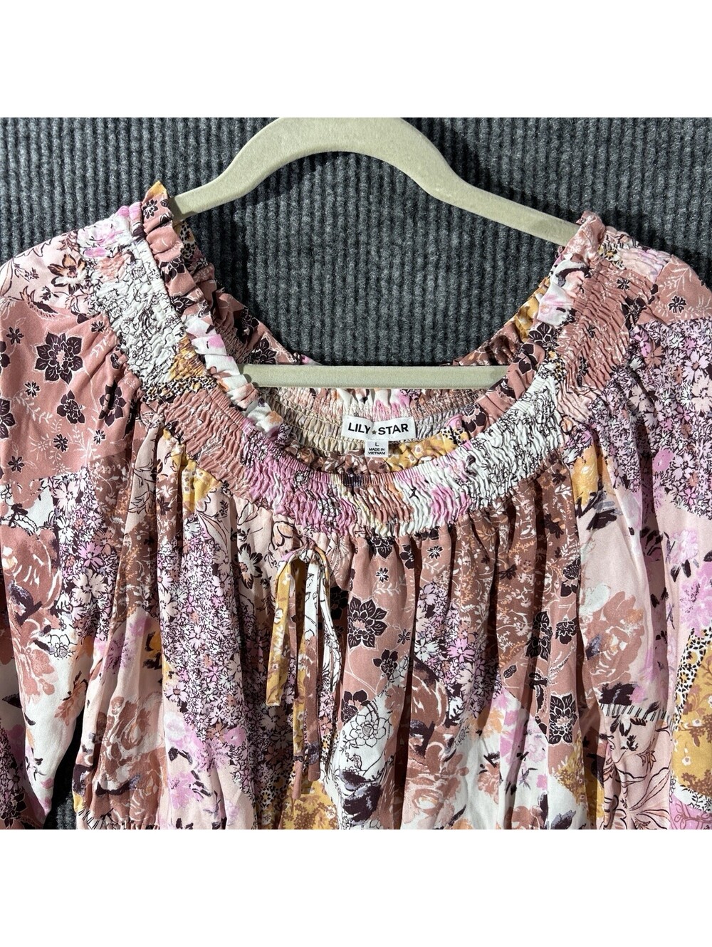 Lily Star NWT Floral Off the Shoulder Cropped  Blouse L
